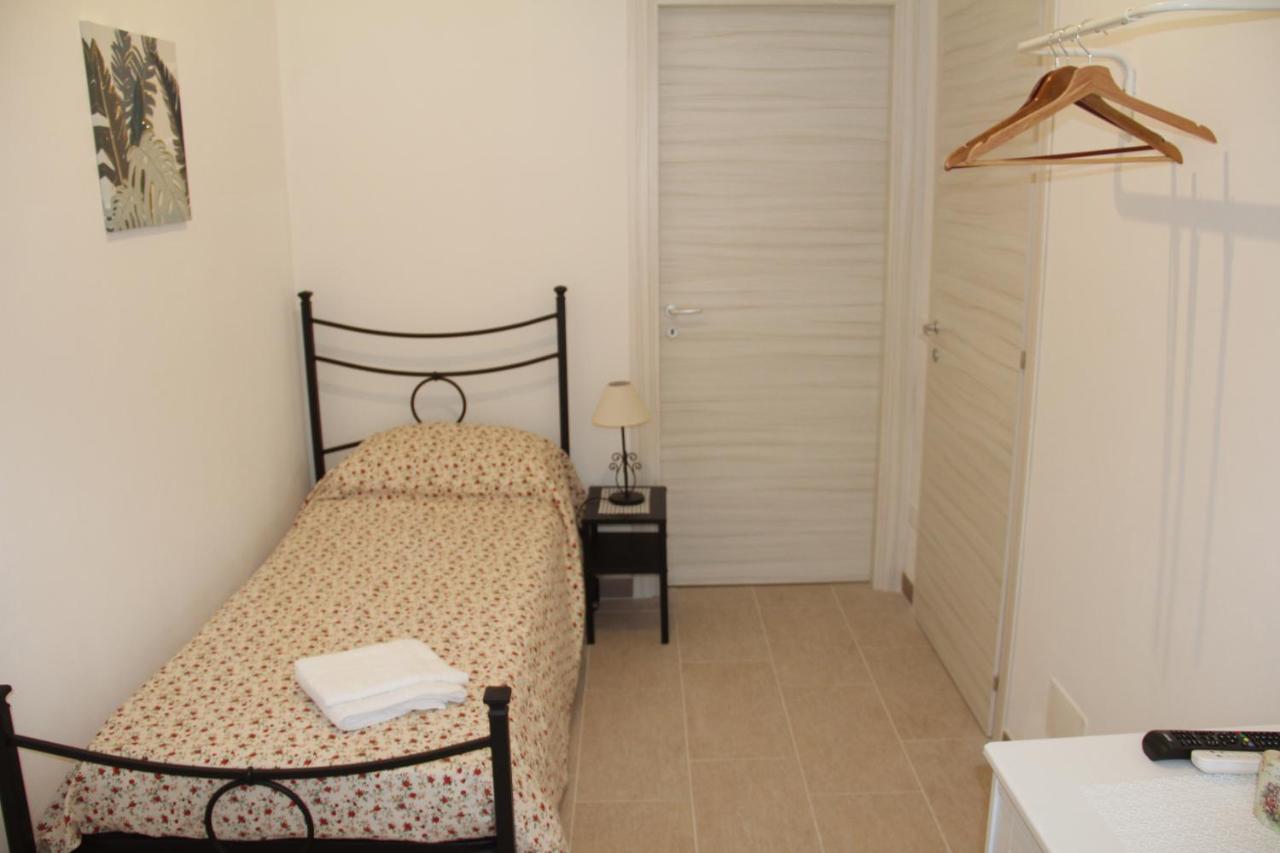 Cataldi'S Rooms Noto Exterior photo