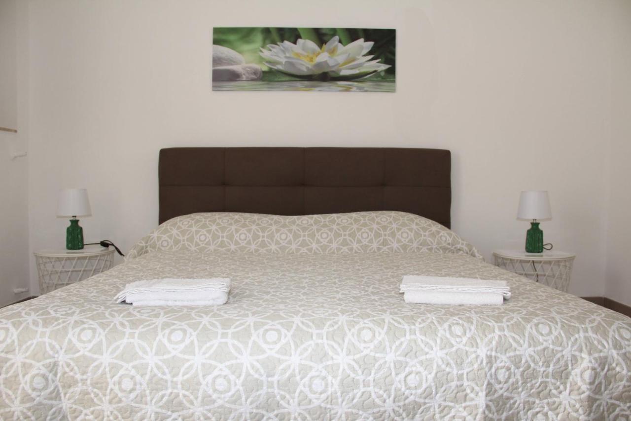 Cataldi'S Rooms Noto Exterior photo