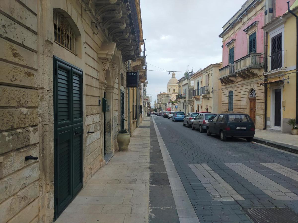 Cataldi'S Rooms Noto Exterior photo